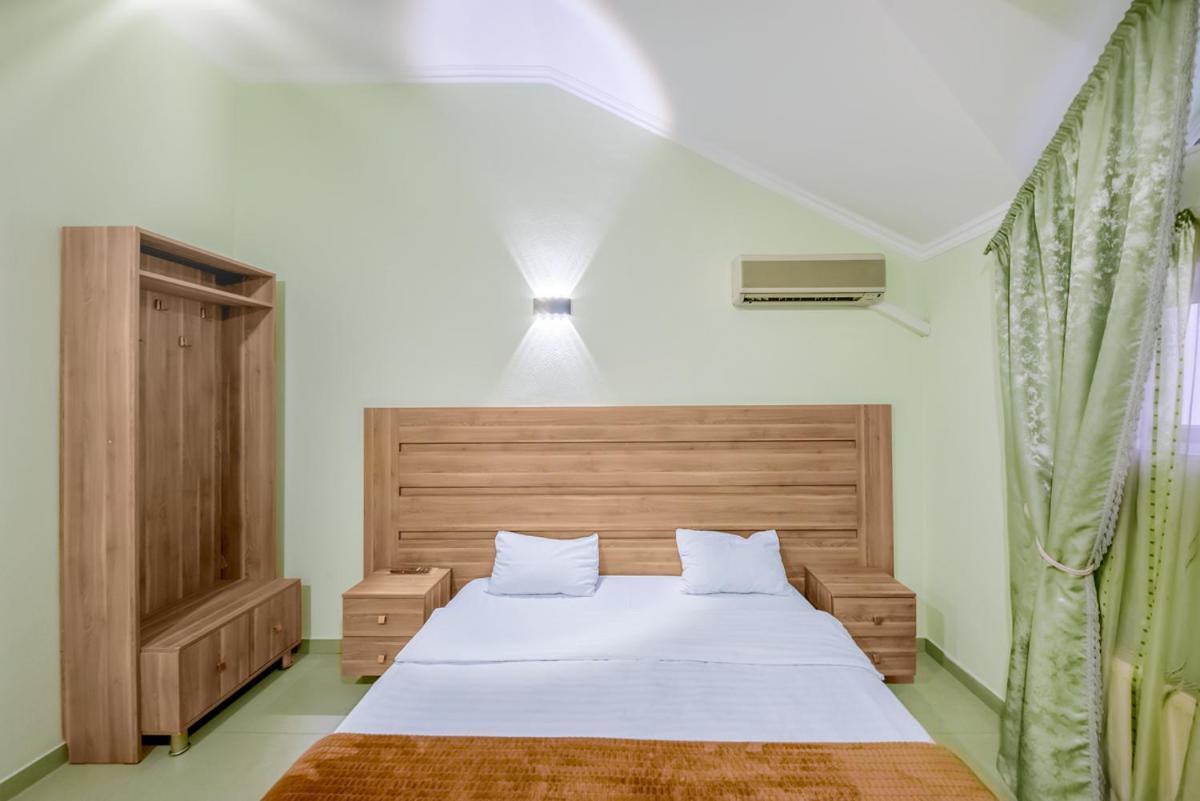 Apart Hotel Georgia Gold Tbilisi Exterior photo